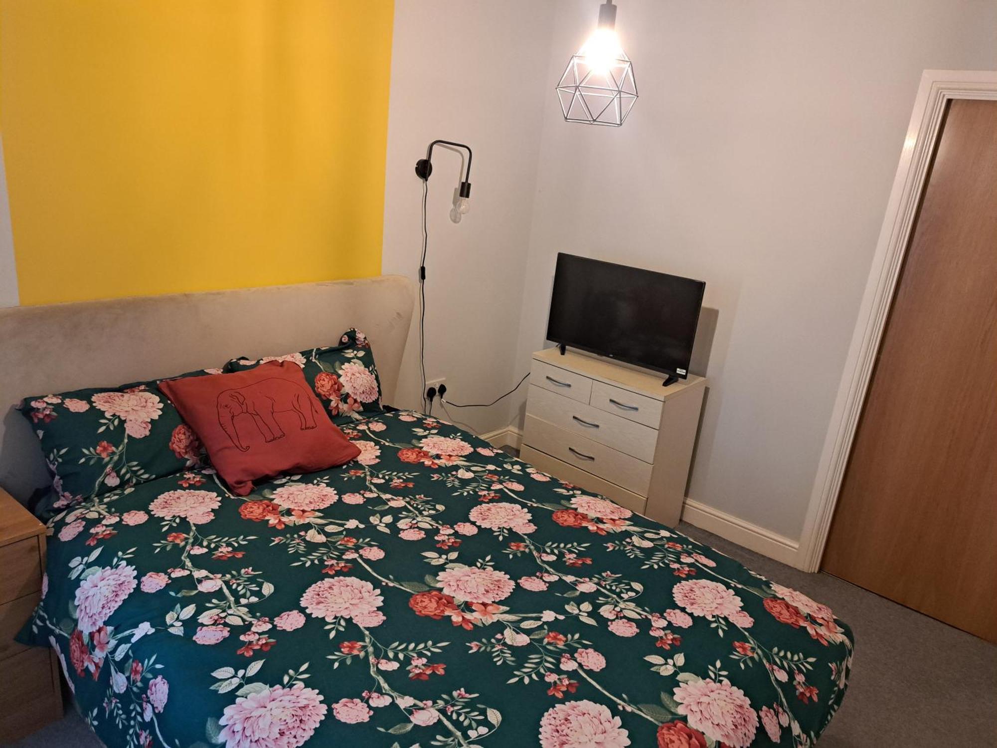 Private And Comfortable Room In Cosy Home Nottingham Esterno foto
